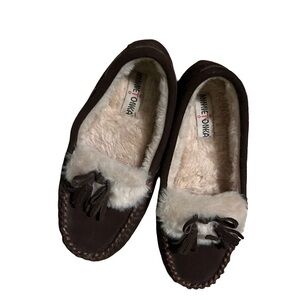 Minnetonka Women's Dark Brown Moccasins with Cream Lining
